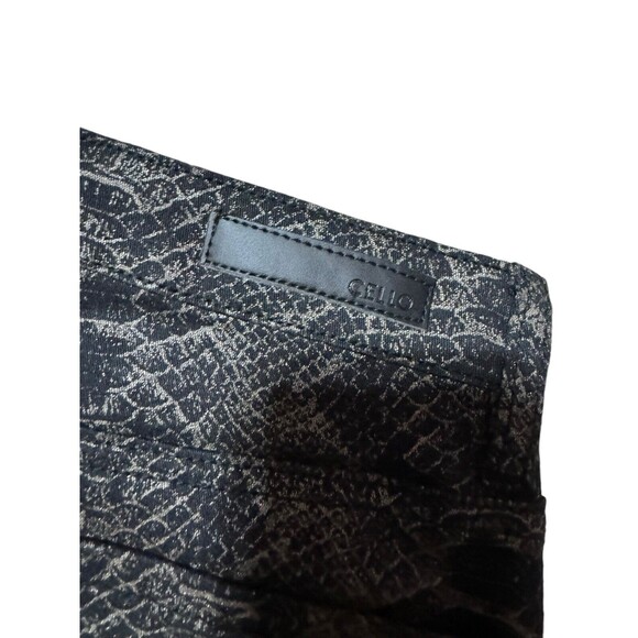 Cello Women’s High Rise Crop Snakeskin Size 1 NWT - Picture 12 of 13
